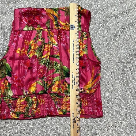 CUPCAKES & CASHMERE Hot Pink Tropical Wrap Top SMALL NWT - Picture 7 of 10